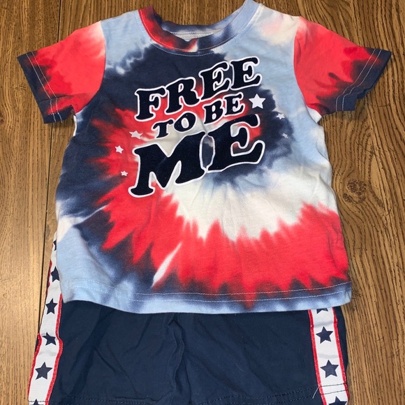 Boys shirt and shorts set - Picture 1 of 2